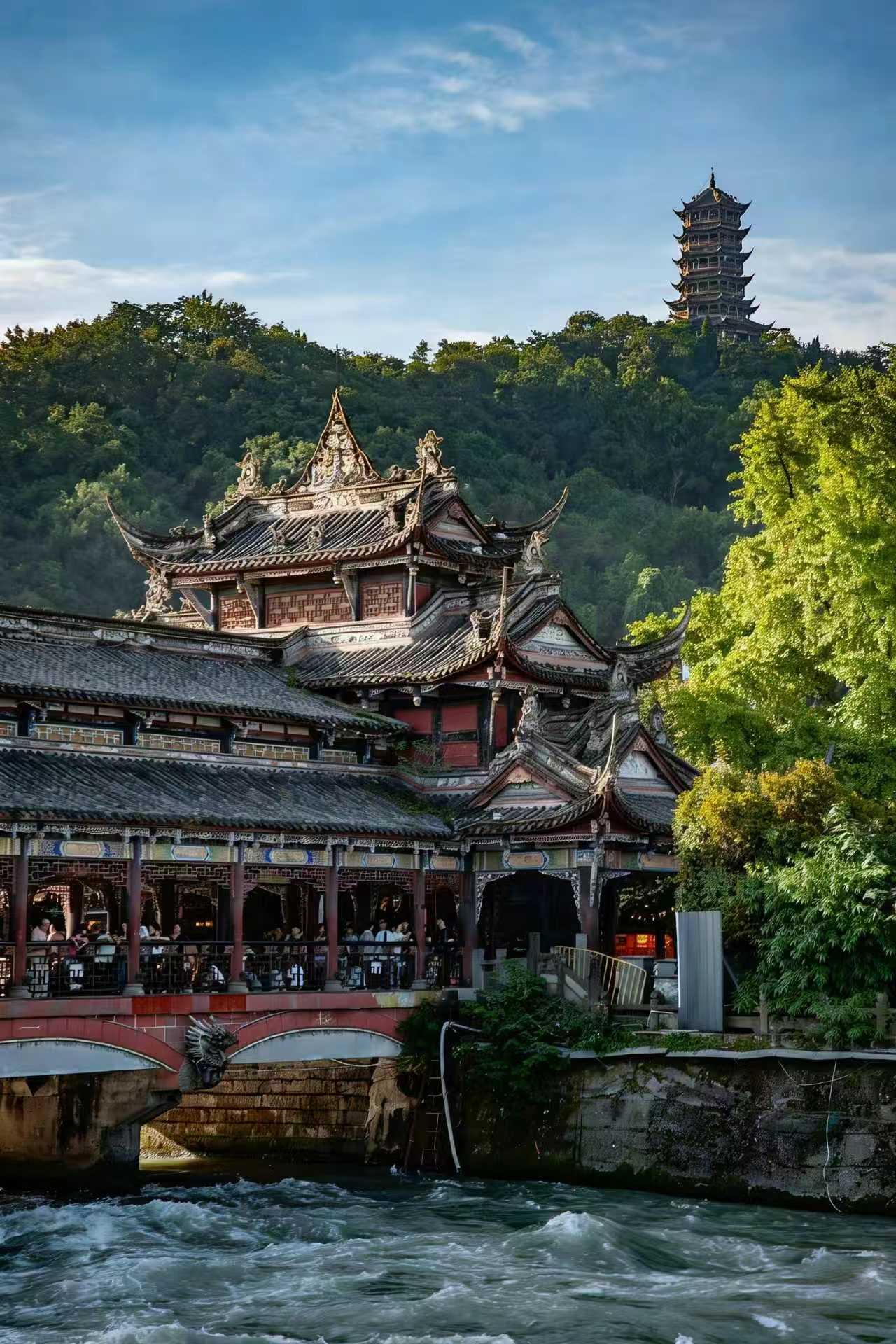 Chengdu travel guide gallery photo 5 of 5