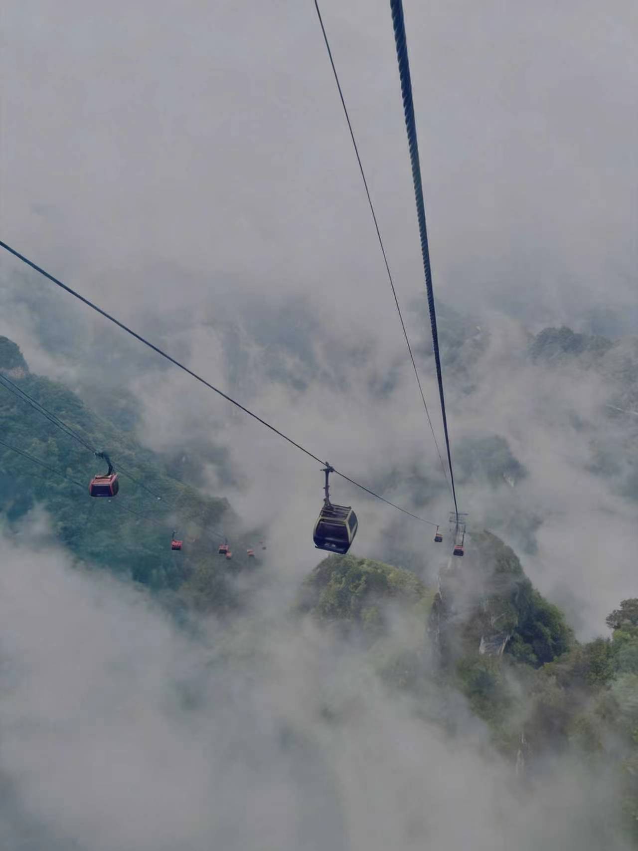 Zhangjiajie travel guide gallery photo 2 of 5