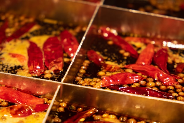 How to Order Chongqing Hotpot: A Decoder for First-Time Visitors (2026)